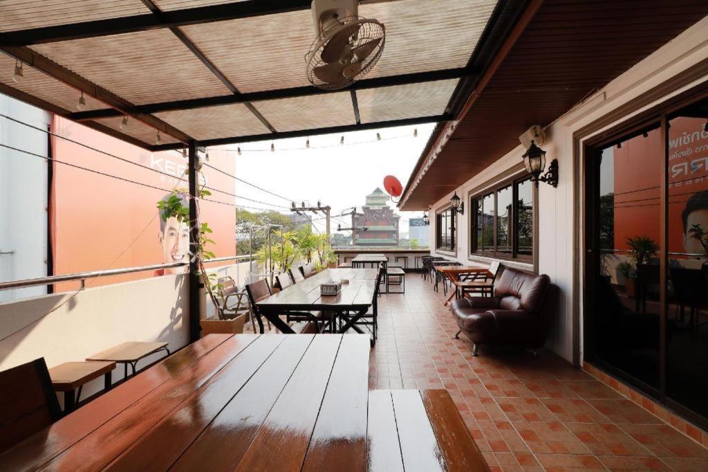 OYO 531 Le Light House&Hostel Chiang Mai Buitenkant foto